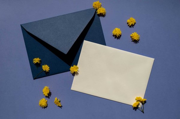 Enveloppe plastique postale : avantages et critères de choix