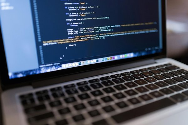 Recourir à une agence de maintenance WordPress : un investissement judicieux